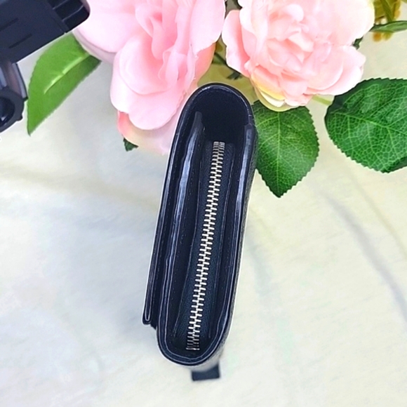 SAINT LAURENT Leather Wallet - Picture 3 of 9